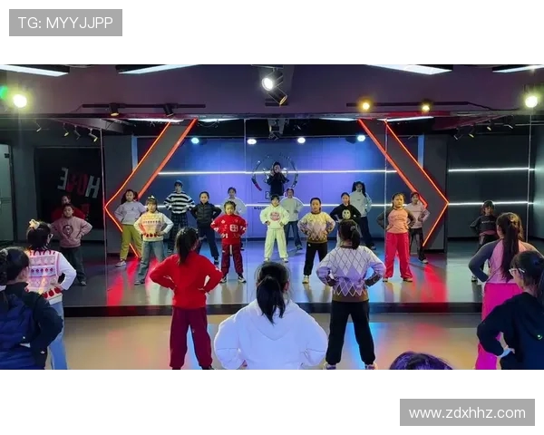 武汉街舞队荣登全国街舞力量排行榜第一名引领潮流风尚 武汉街舞队荣登全国街舞力量排行榜第一名引领潮流风尚